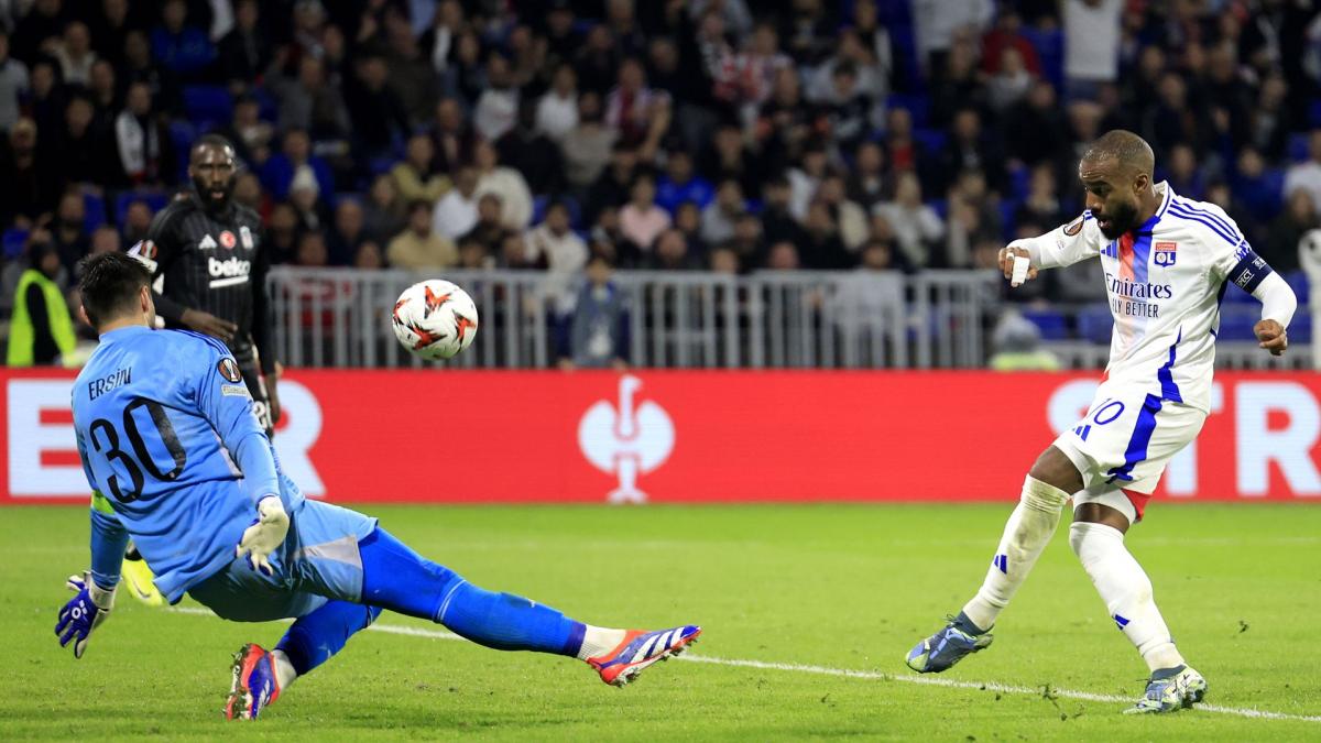 OL : le groupe contre Lens sans Lacazette