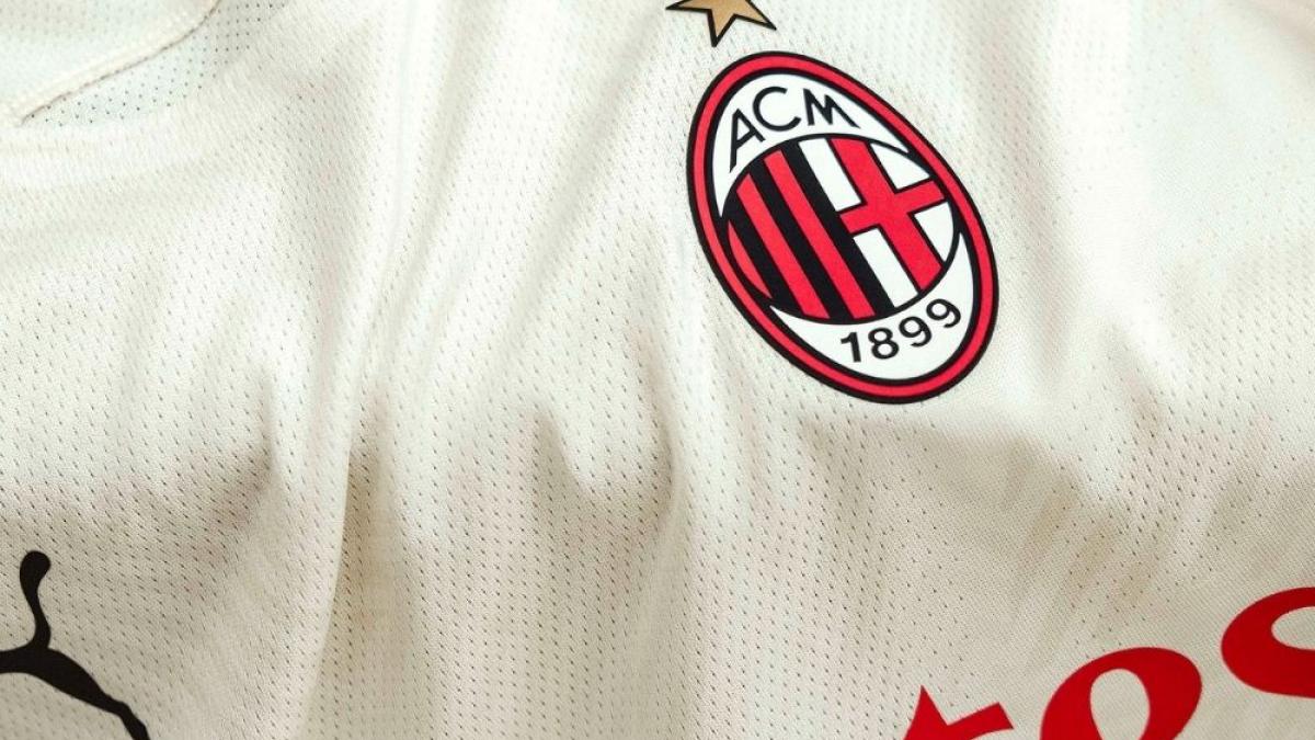 L’AC Milan dévoile son maillot extérieur pour la nouvelle saison 2021/2022