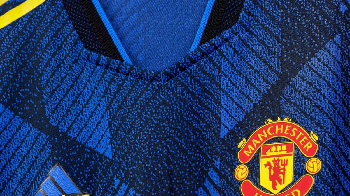 Manchester United dévoile son nouveau maillot third - Vimarsana News