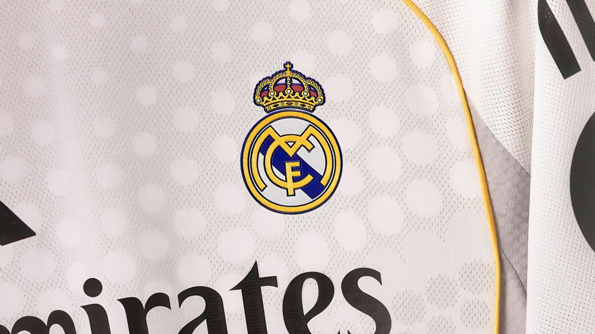 Le Real Madrid dévoile son nouveau maillot domicile 2025/2026