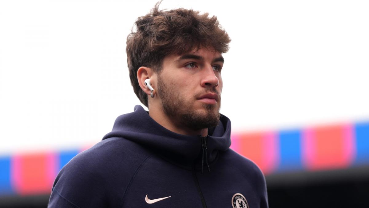Chelsea : Marc Guiu tacle Hansi Flick sur son départ du Barça