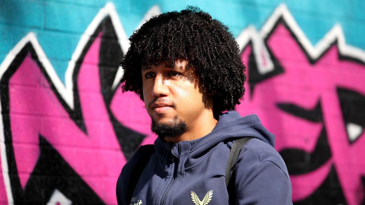 Han-Noah Massengo file à Augsbourg