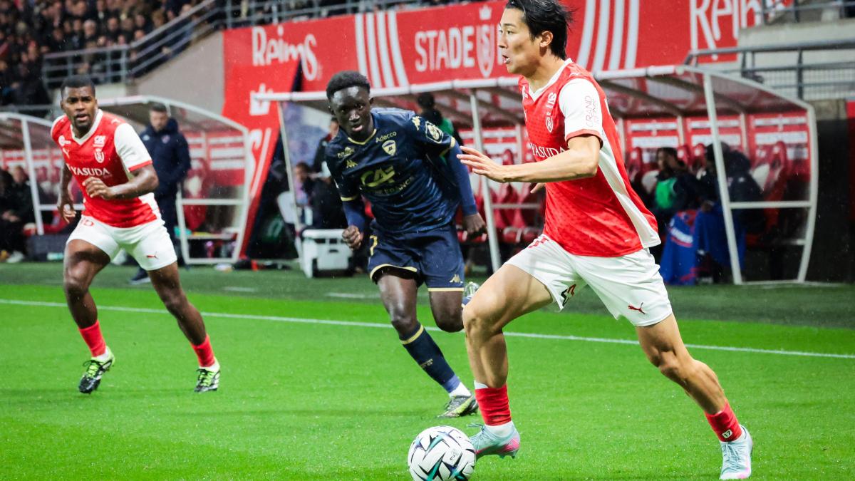 L2 : Reims étrille Laval et monte sur le podium