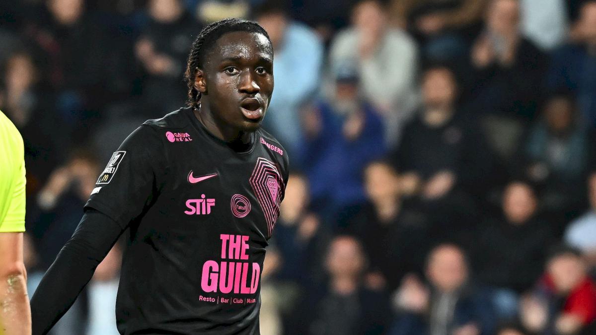 Angers : le numéro de Chérif Sidiki qui profite de l’erreur d’Aguerd et climatise l’OM