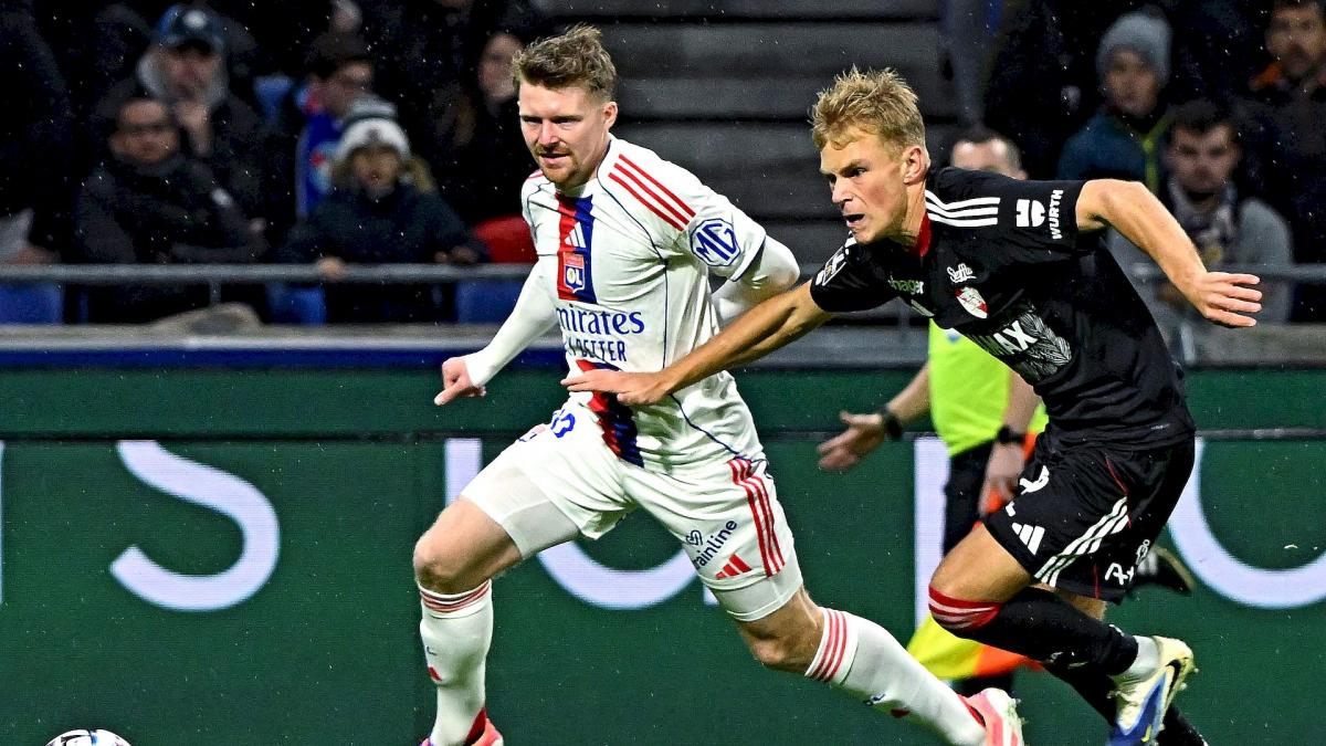 Ligue 1 : l’OL renverse Strasbourg sur le fil et remonte dans le top 4 !