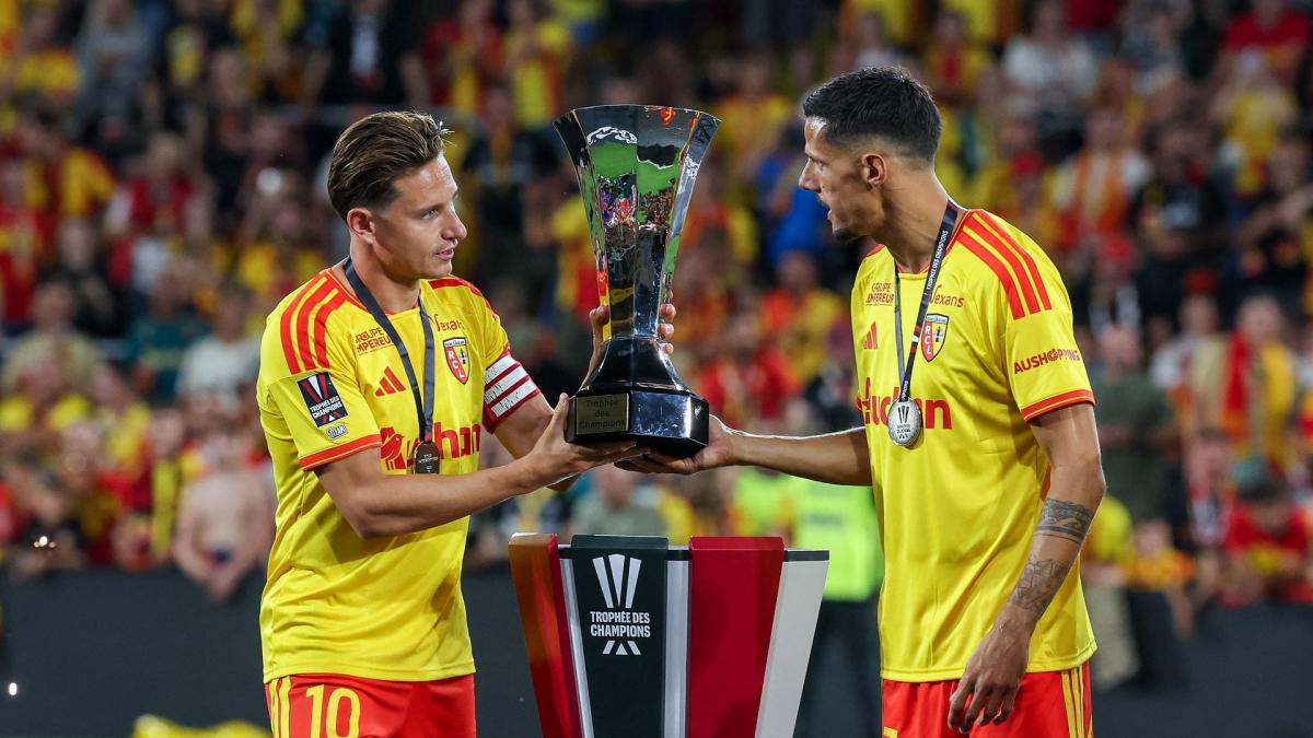 https://www.footmercato.net/a6491634035527682276-rc-lens-le-bel-enchainement-de-florian-sotoca-contre-lol
