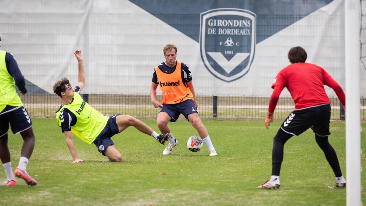 https://www.footmercato.net/a4958317112381710012-un-ancien-pro-donne-son-accord-pour-rejoindre-bordeaux