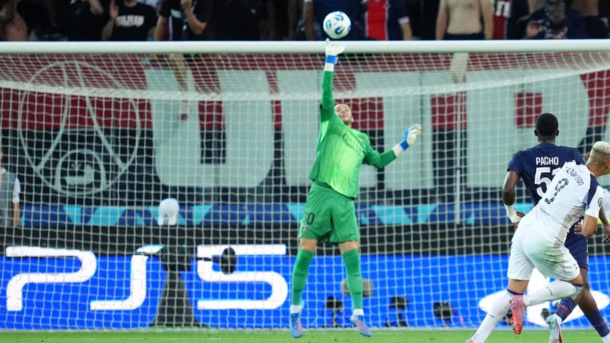 PSG : un député d’extrême droite apporte son soutien à Lucas Chevalier