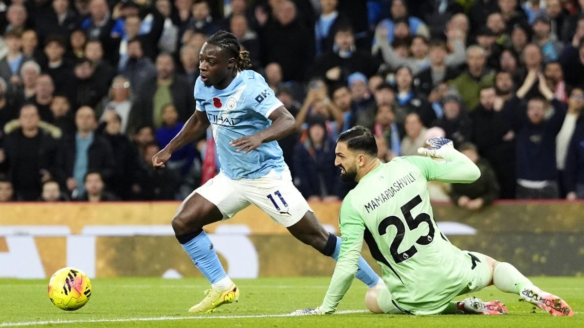 Manchester City : Jeremy Doku a fait vivre un cauchemar à Liverpool !