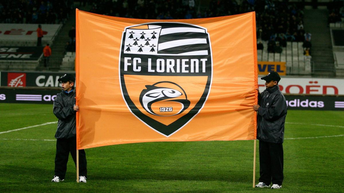 Imrane Camara a signé son premier contrat professionnel à Lorient
