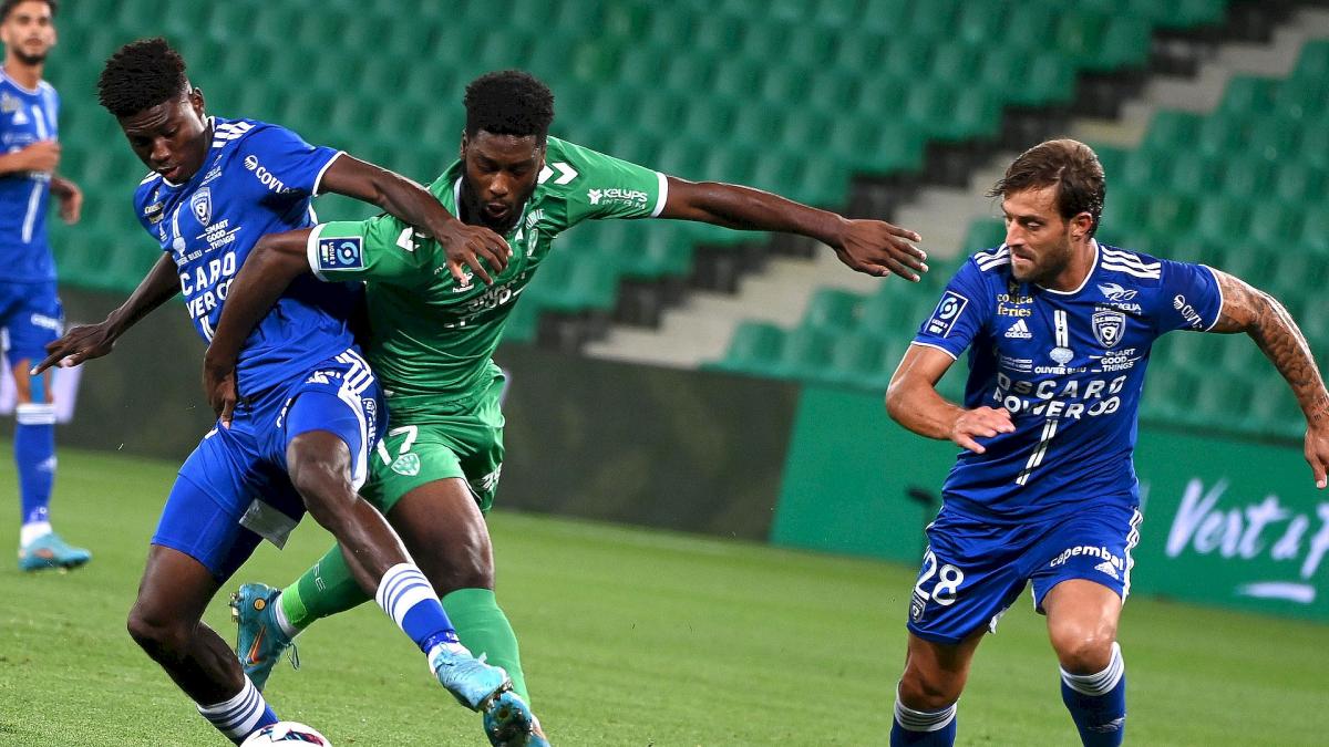 Saint-Etienne, Bordeaux and Metz open up, Caen continues to be in the lead