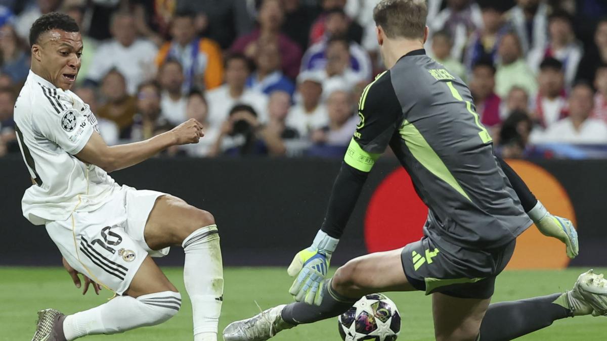 Real Madrid - Bayern Munich : Manuel Neuer a bluffé toute la planète football