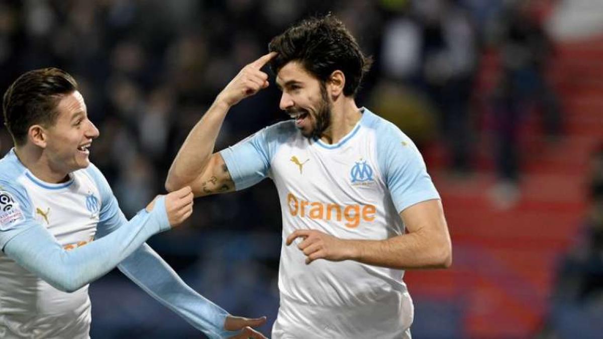 Fanion OM Olympique Marseille - Saison 2018-19 - Joueur Sanson - 16x11cm