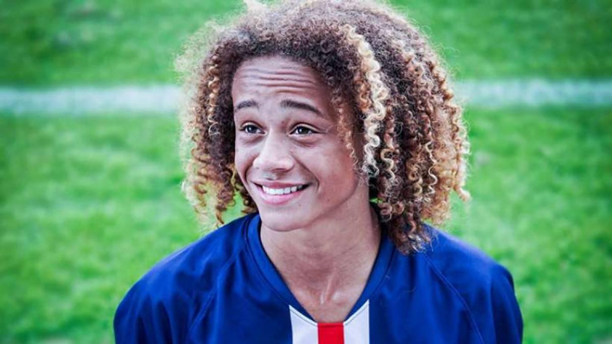 Le précoce Xavi Simons raconte ses débuts au PSG