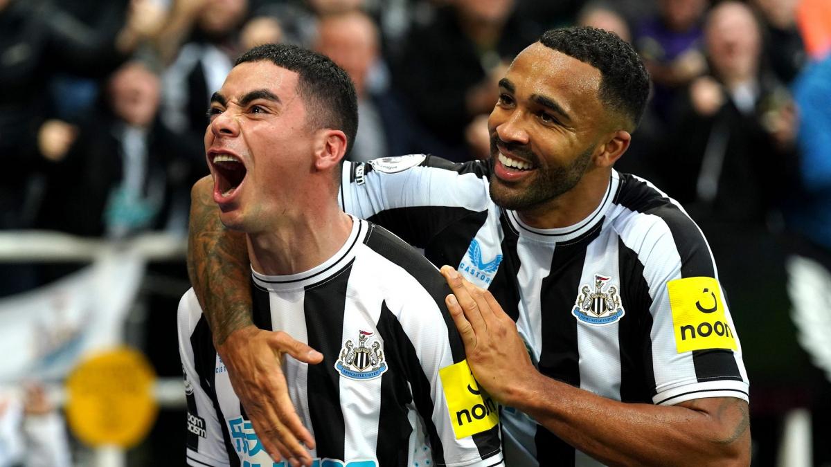 Newcastle corrigeert en schakelt Manchester United uit!