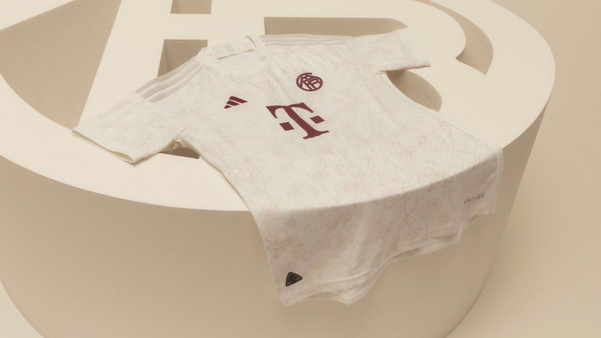 Le maillot third du Bayern Munich pour la saison 2023-2024