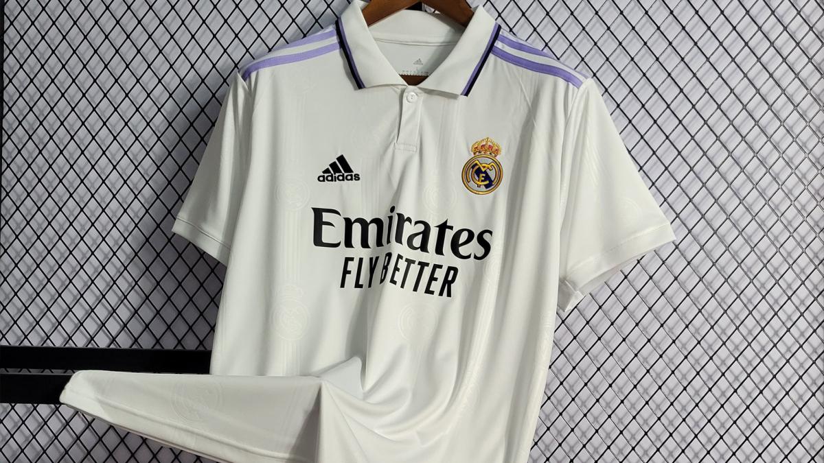 Le maillot home 22-23 du Real Madrid par adidas