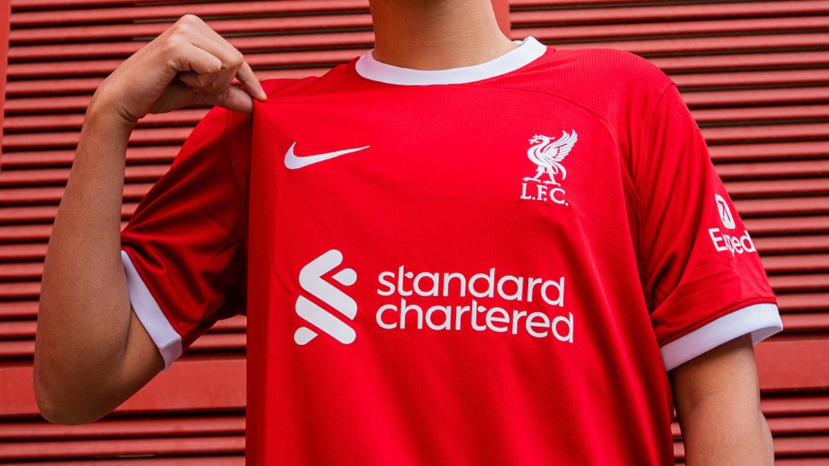 Le nouveau maillot domicile de Liverpool