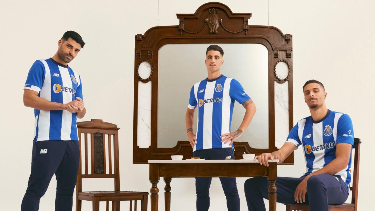 Le nouveau maillot domicile du FC Porto pour la saison 2023-2024