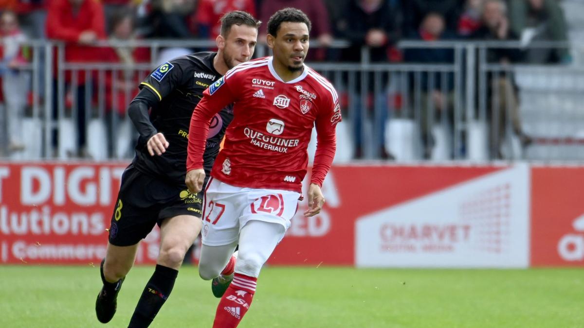 Rennes - Brest : les deux bourdes monumentales de Kenny Lala en 1 minute