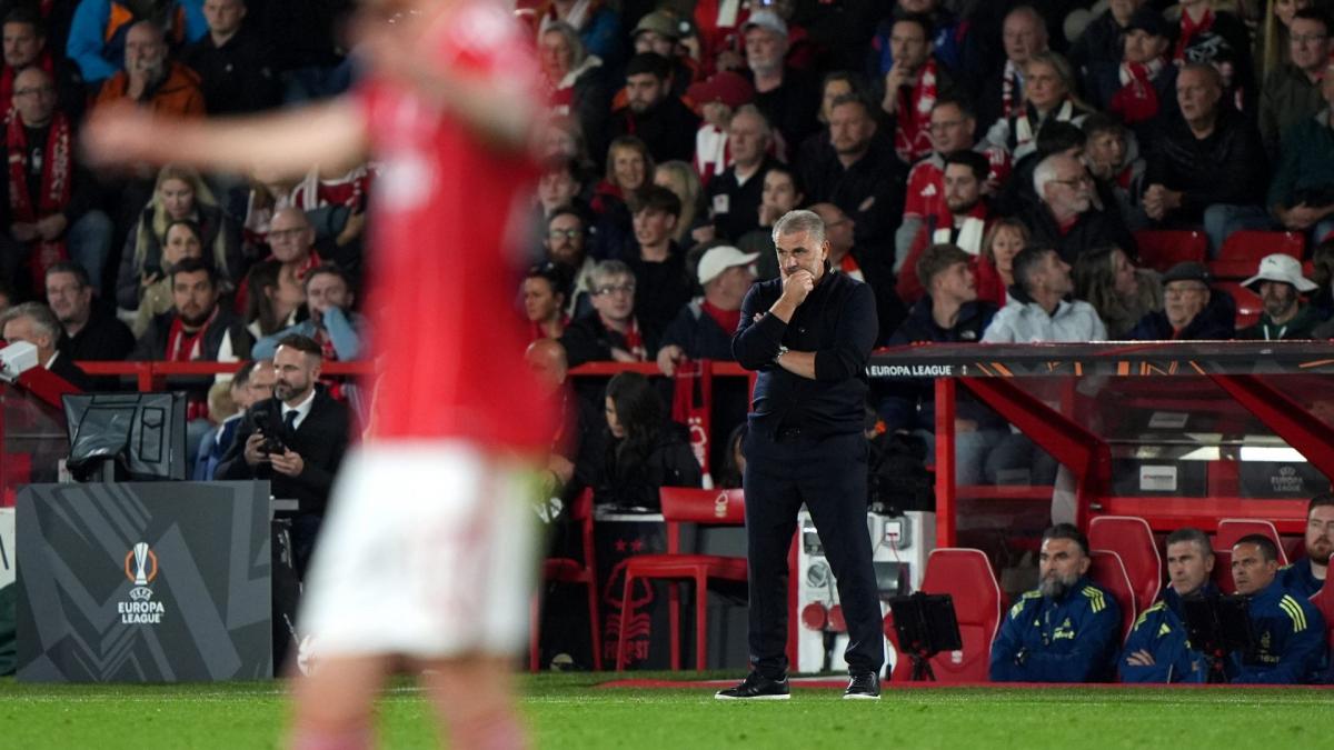 Nottingham Forest : les débuts catastrophiques d’Ange Postecoglou, déjà sur un siège éjectable