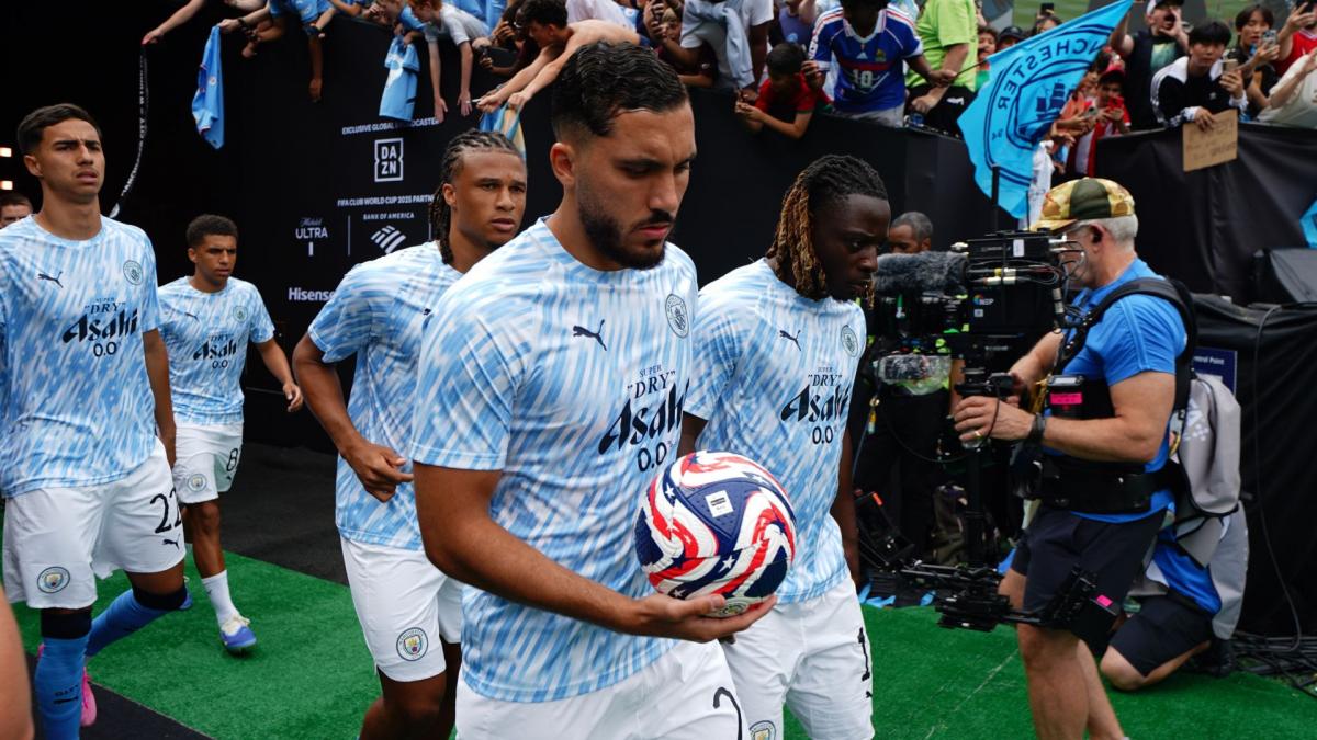 Man City : pendant ce temps-là, Cherki se régale à la plage