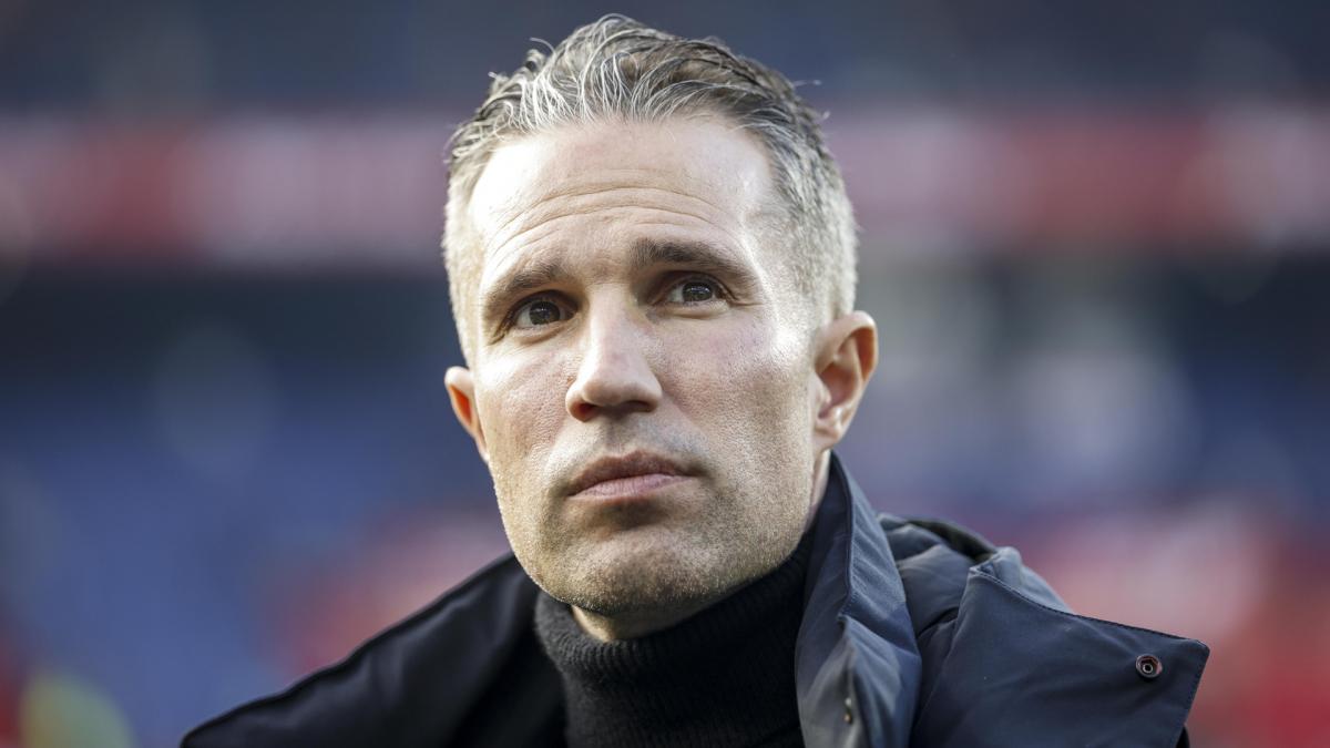 Feyenoord : Robin van Persie s’inquiète fortement après la blessure de son fils