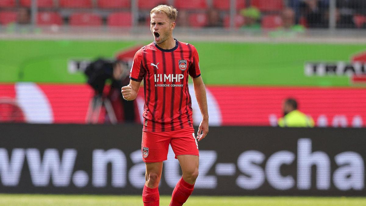 Le Paris FC fonce sur Leo Scienza !