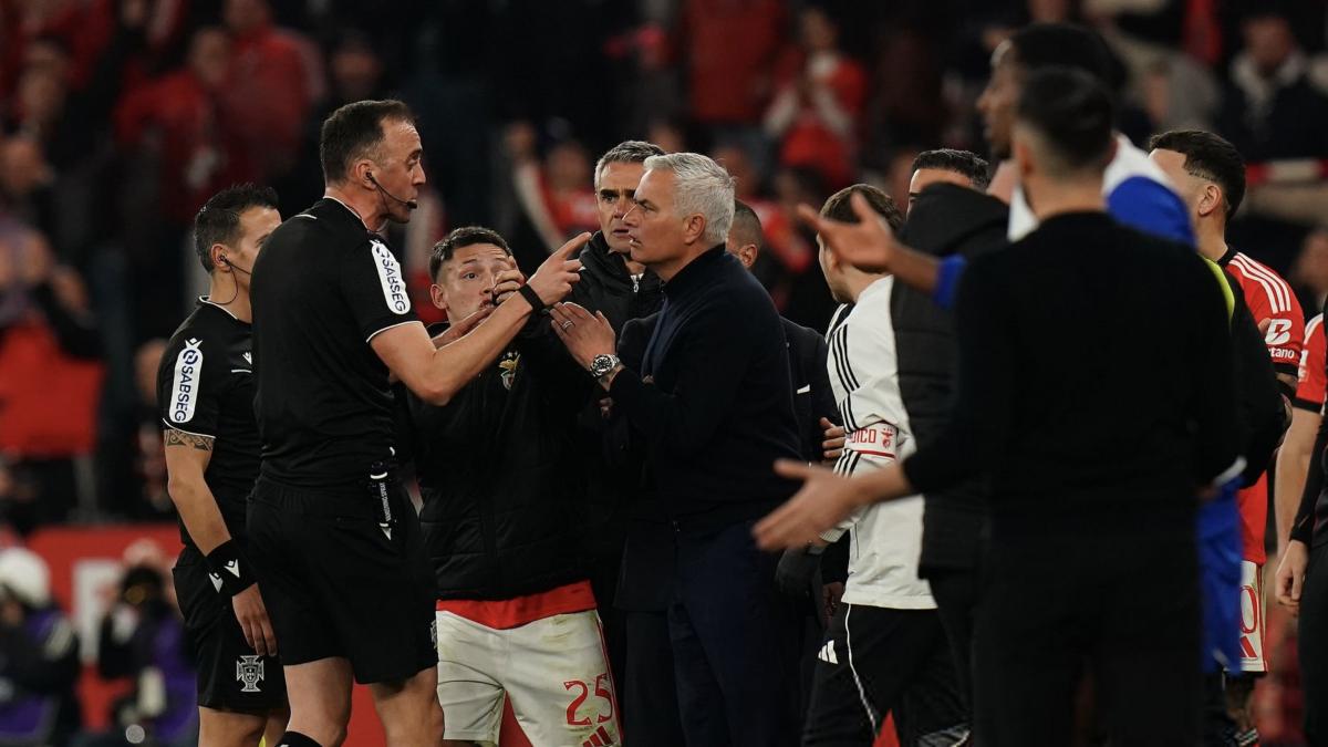 Derby portugais : Mourinho expulsé, Benfica-Porto se quitte dos à dos (2-2)