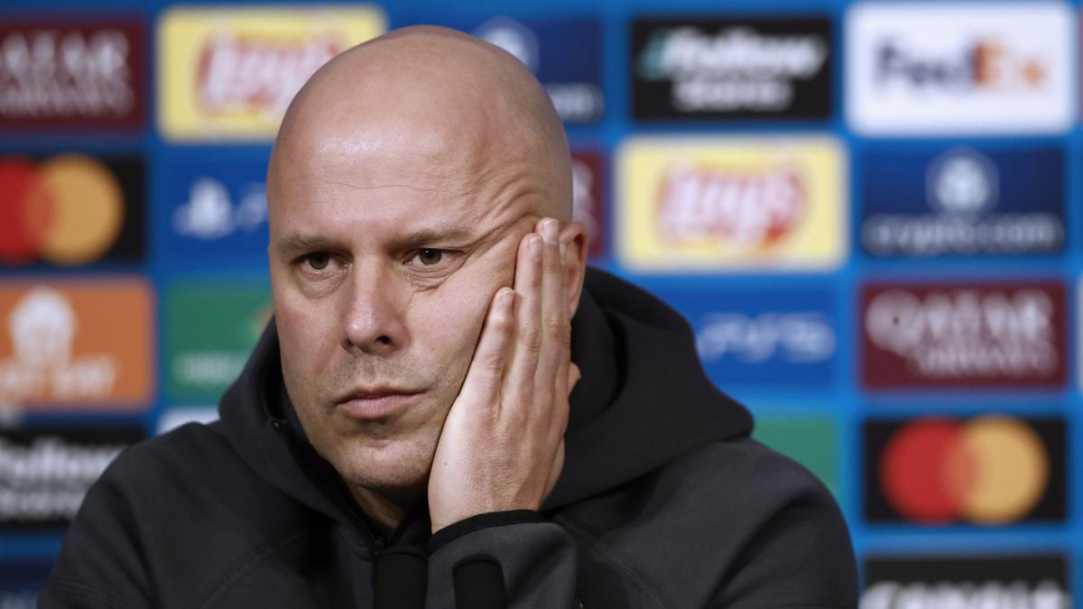 Liverpool : la défense musclée d’Arne Slot après ses déclarations polémiques sur son effectif