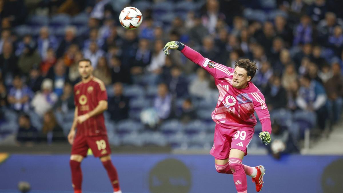 Mile Svilar prolonge son contrat à la Roma