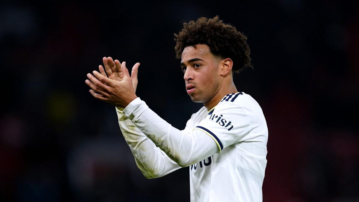 Bournemouth : le lob phénoménal de 45 mètres de Tyler Adams 