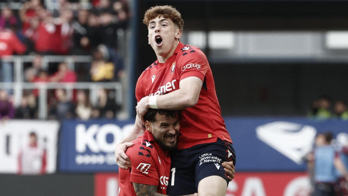 Liverpool annonce un accord pour la signature de Víctor Muñoz