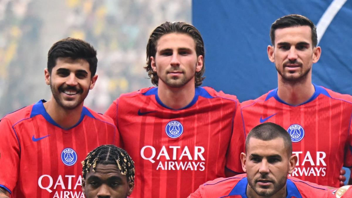 PSG : la réponse de Luis Enrique face à la polémique entre Zabarnyi et Safonov