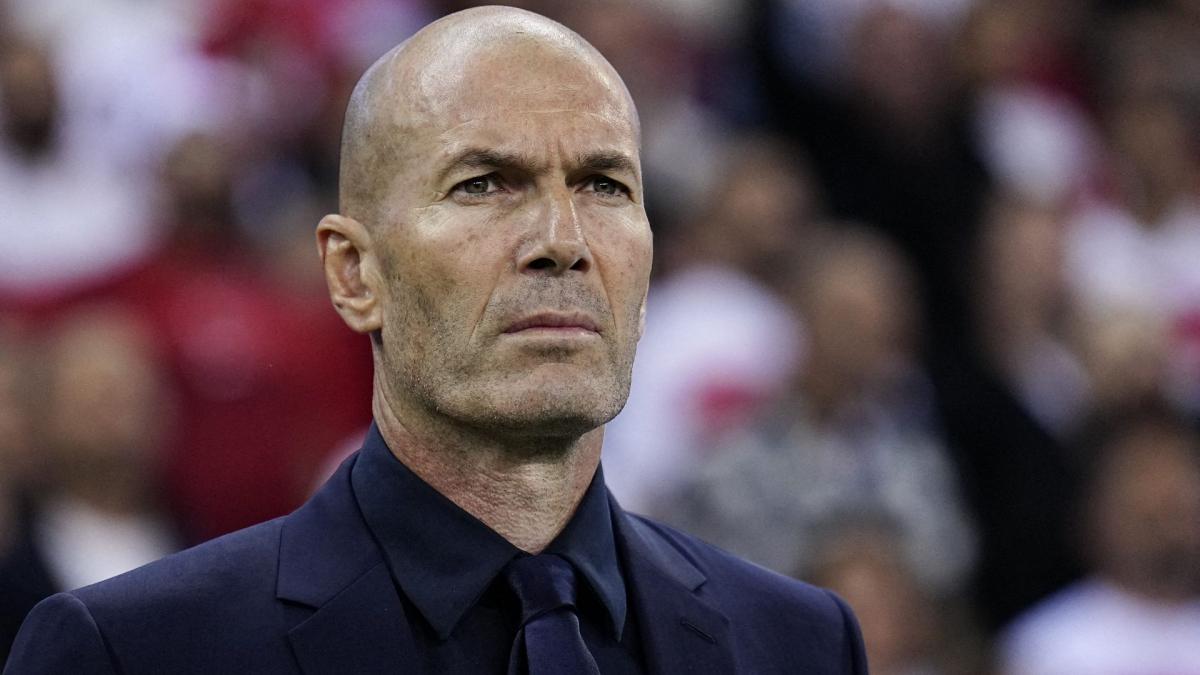 https://www.footmercato.net/a2023150509624270159-equipe-de-france-zinedine-zidane-cest-ce-que-je-veux-pour-mon-equipe