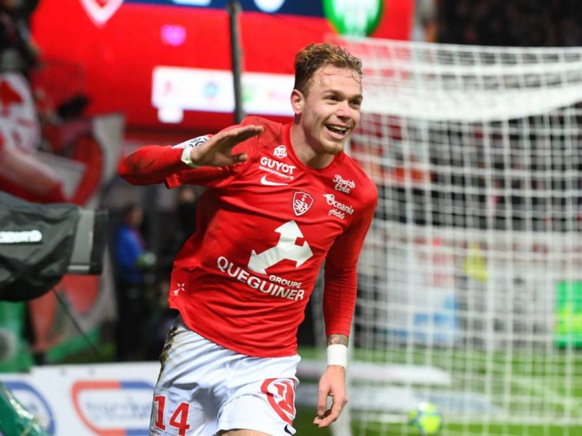 Amical Lorient Et Brest Se Quittent Sur Un Nul