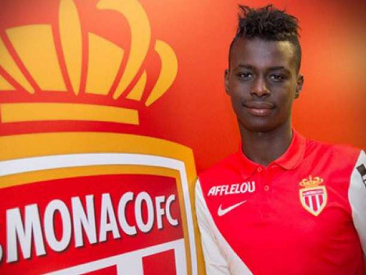 Info Fm Abdou Aziz Thiam J Ai Tres Mal Vecu Mon Depart De L As Monaco
