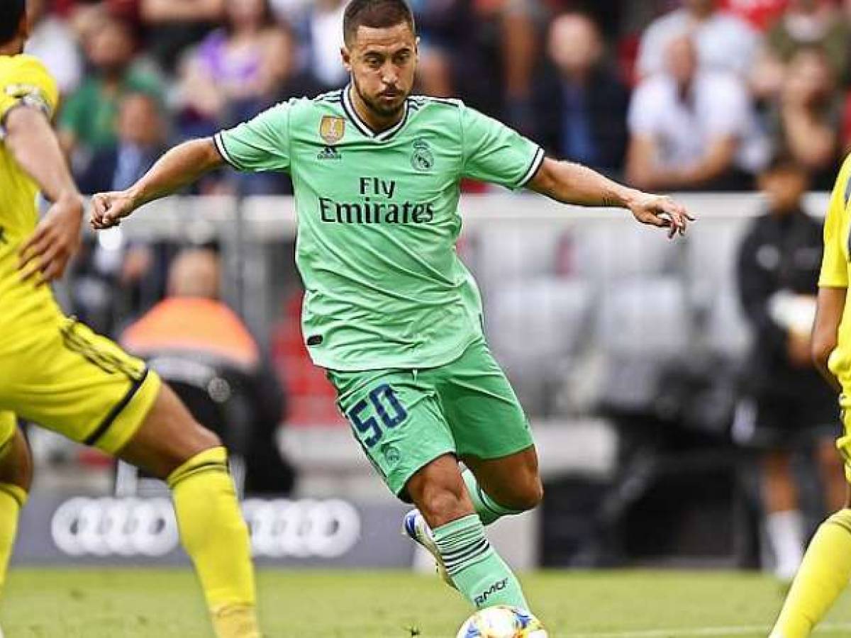 Real Madrid Eden Hazard Pose Deja Question