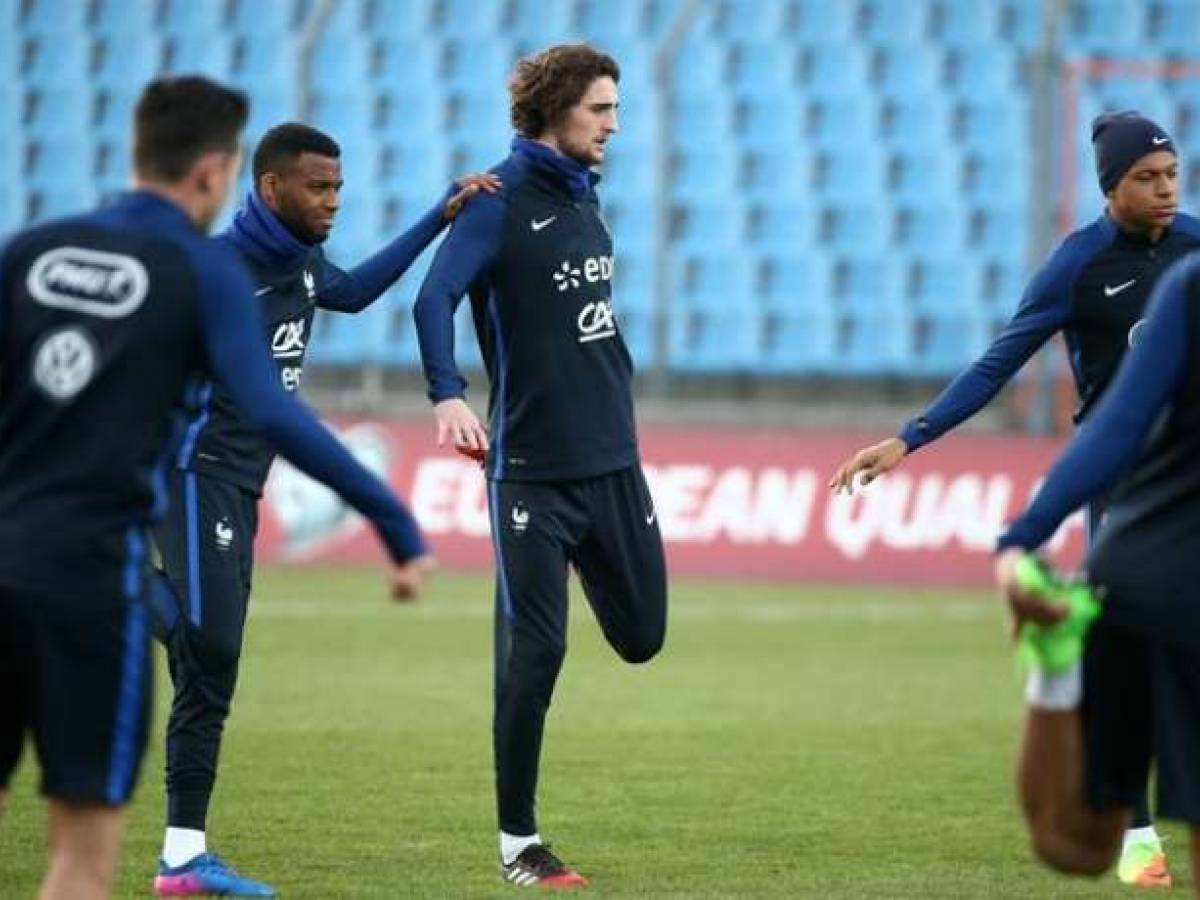 Le Nuove Maglie Calcio Francia (L. HERNANDEZ #21) UEFA Euro 2024 Prima