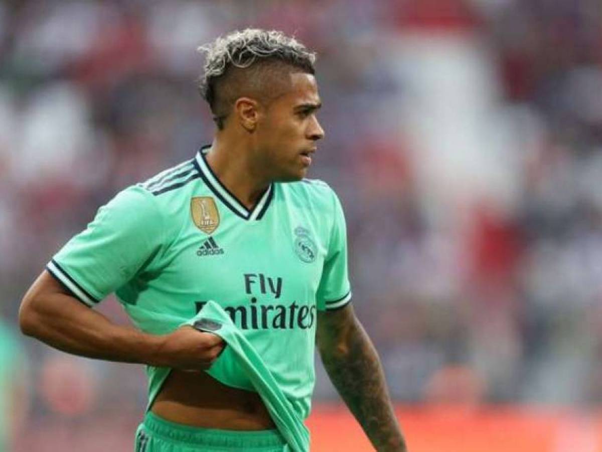 Real Madrid Mariano Diaz Tout Proche De L As Monaco
