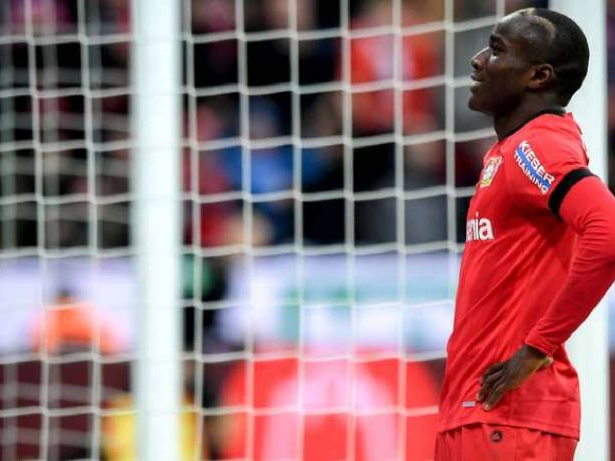 Bayer Leverkusen Le Debut D Annee 2020 En Fanfare De Moussa Diaby