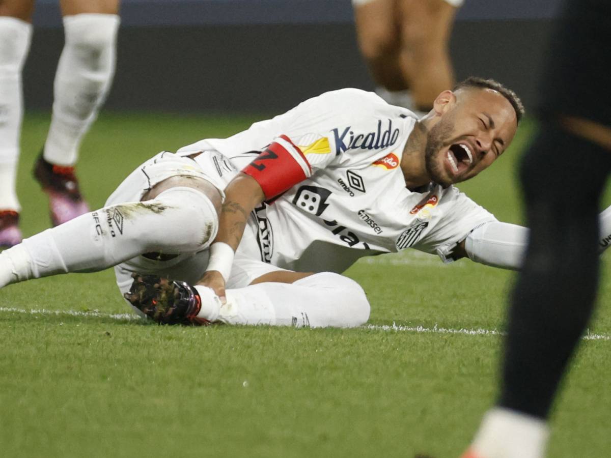 Santos prend une décision radicale avec le staff de Neymar