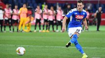 Naples : Arkadiusz Milik sort du silence