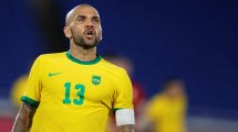 Brésil : Dani Alves dément une blessure ligamenteuse
