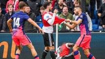 Vidéo : Yannick Carrasco pète un câble, Diego Simeone va le chercher sur la pelouse !