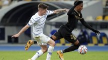 Barça : Ronald Koeman s’oppose au départ de Firpo
