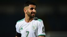 Algérie : des footballeurs se mobilisent contre la crise sanitaire