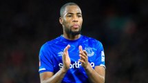 Djibril Sidibé proposé au PSG