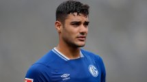 Liverpool tombe d'accord pour Ozan Kabak, Shkodran Mustafi vers Schalke 04