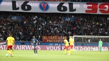 Toulouse-PSG : lancers de fumigènes de la part de supporters parisiens